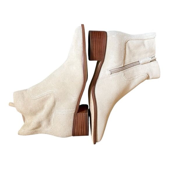 Women's Naia Pointed Toe Block Heel Booties. Size 7.5 - Picture 2 of 9